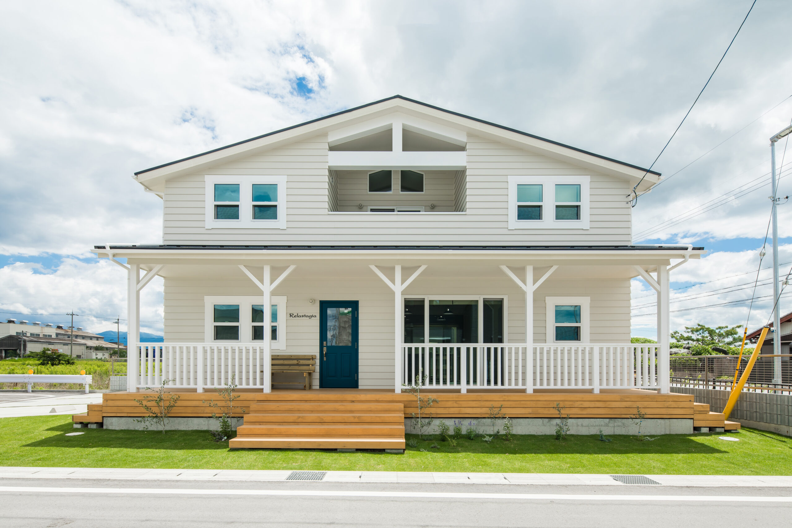 CALIFORNIA STYLE HOUSE
